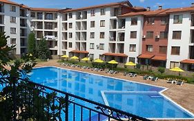 3 Room Family Apartment With Pool View